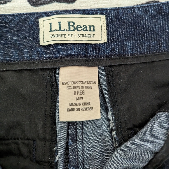 L.L. BEAN Women's Favorite Fit Straight Denim Shorts Dark Wash Size 8 - Picture 3 of 9